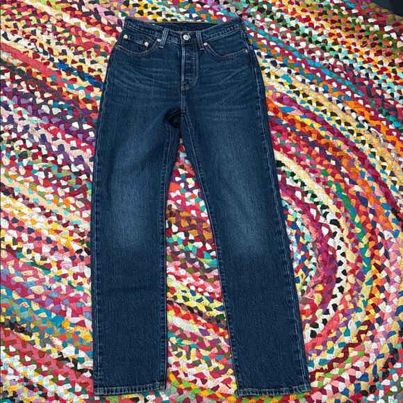 Levi’s 501 Dark Wash Button Fly Denim Jeans - Picture 2 of 6